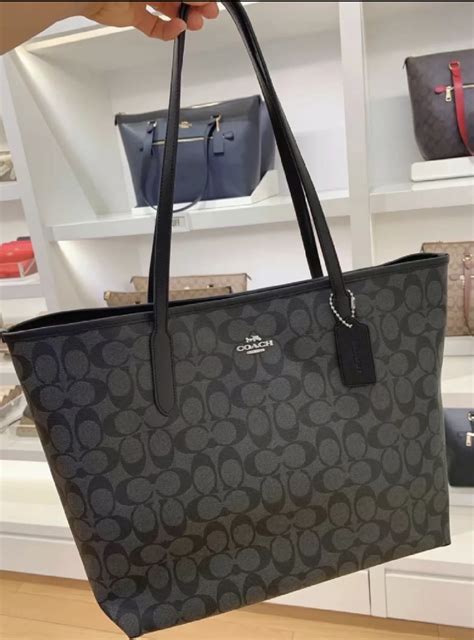 style similar to coach city bag